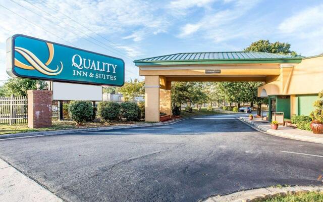 Quality Inn & Suites Coliseum