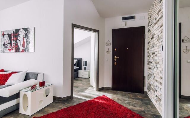 City Lights Apartments - Arianska