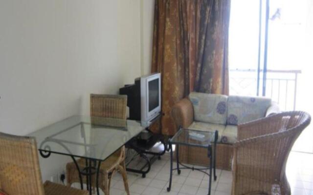 Paradise Lagoon Apartment