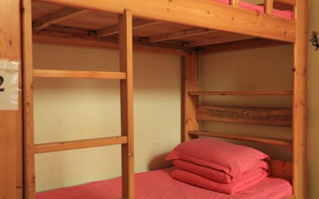 Urumqi White Birch International Hostel