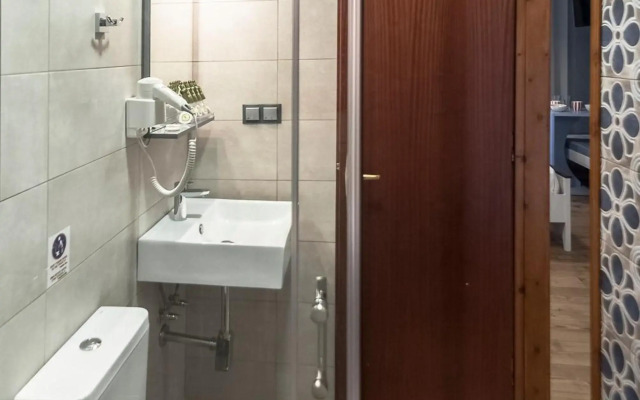 Ano Aparthotel