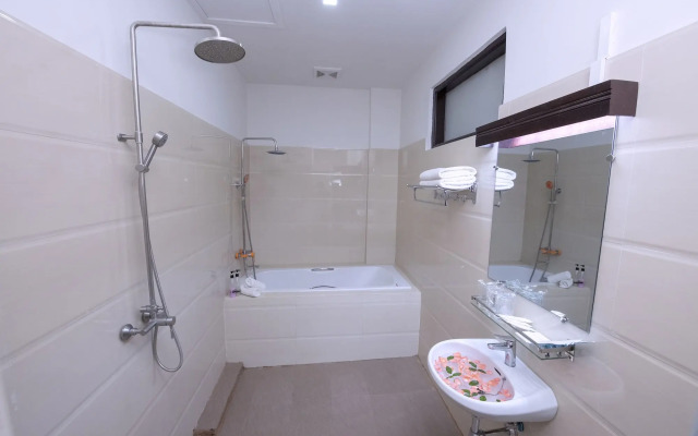 UCT Taunggyi Hotel
