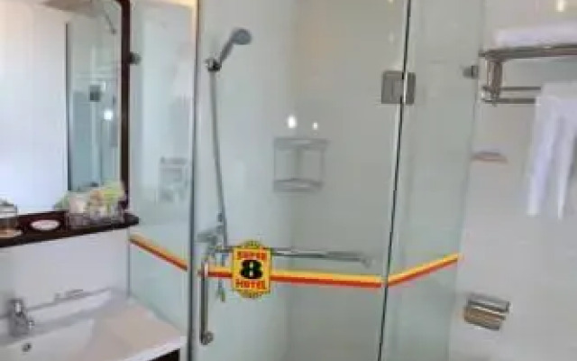 Super 8 Hotel Xichang Hangtian