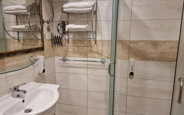Hotel Kulla e Balshajve