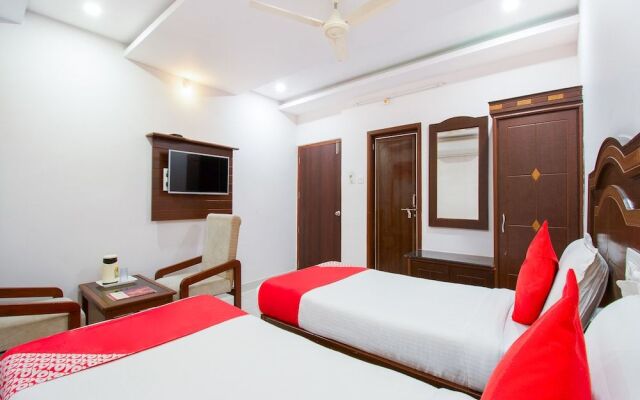 OYO 15936 Hotel Gnr Residency