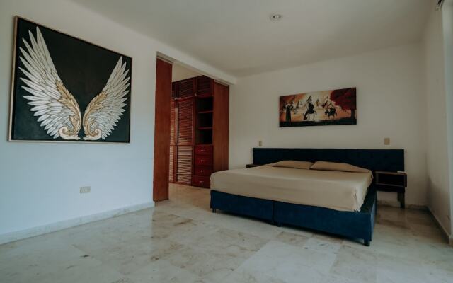 Luxury Cancun city life style