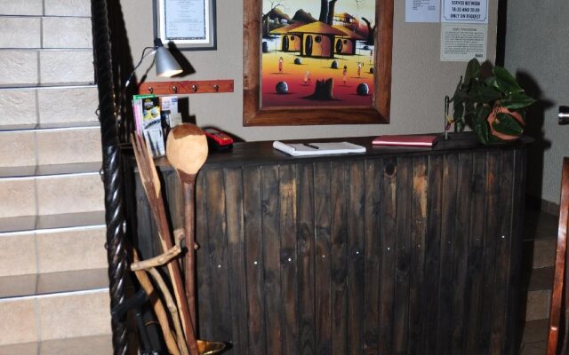 Woodpecker's Inn