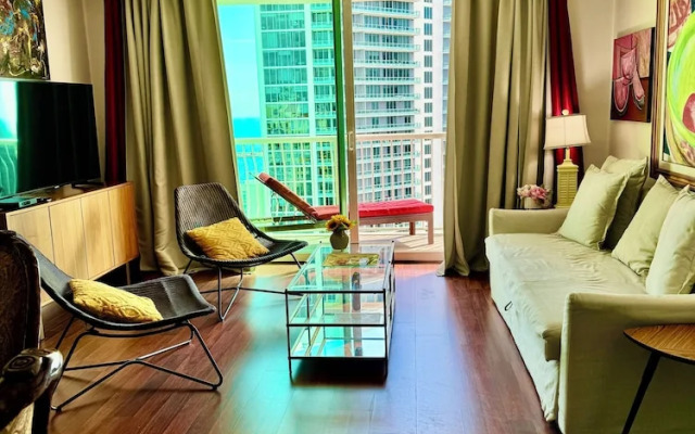 Miami Brickell unit Balcony Pool 1 pkg