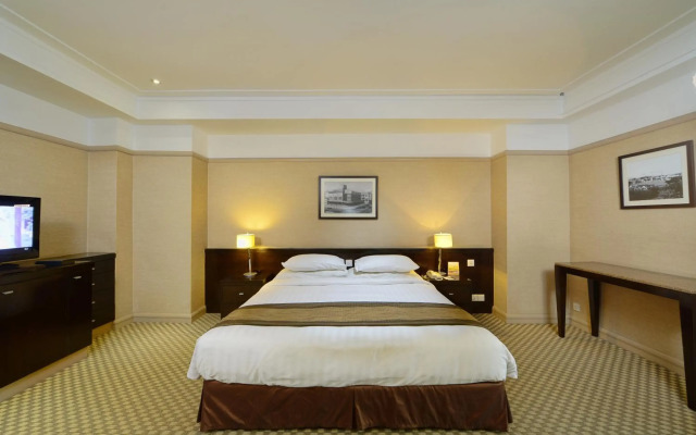 Pacific Regency Hotel Suites