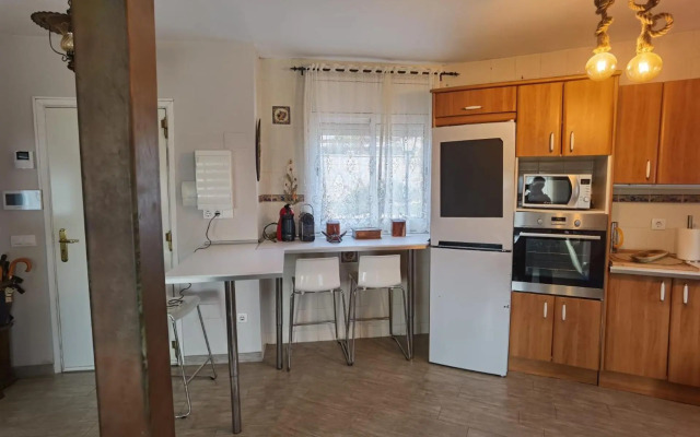 Amazing Vila close to Sitges, jacuzzi, swimming pool & exellent views