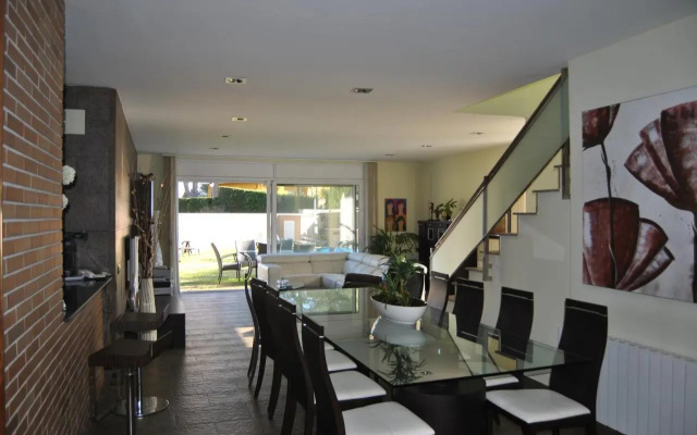 Can Vinyals Holiday Home
