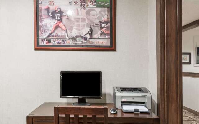 Hawthorn Extended Stay by Wyndham Seville