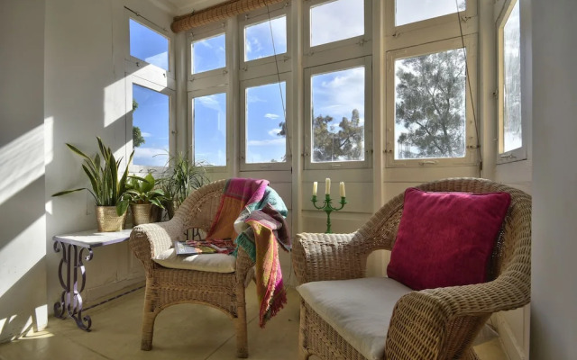 Sea Breeze Apartment
