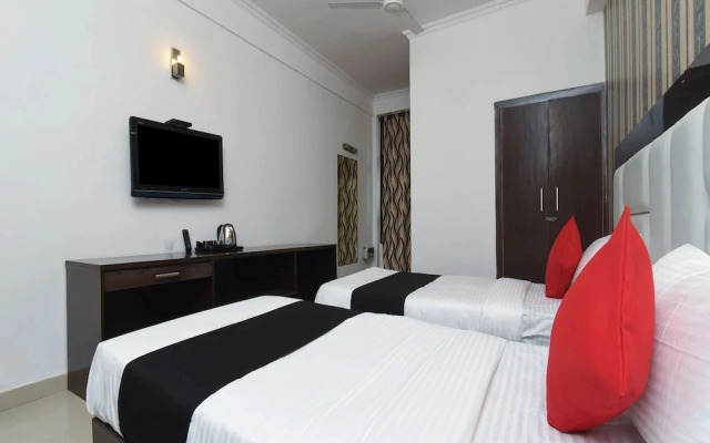 Capital O 16676 Noida City Center