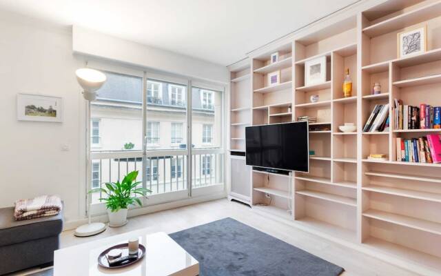 Spacious Apartment in Quartier Latin