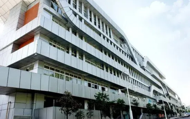Wansheng Tiyu Hotel