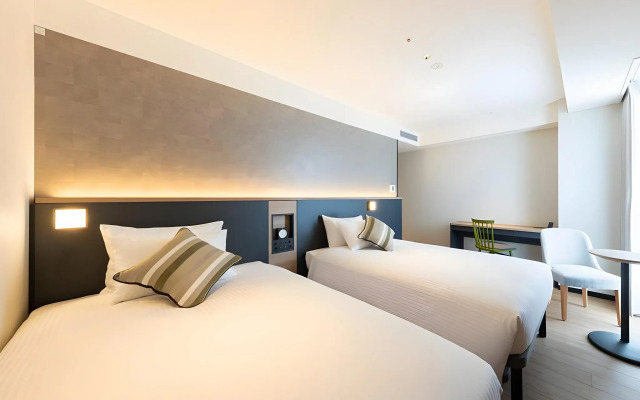 JR-East Hotel Mets Yokohama