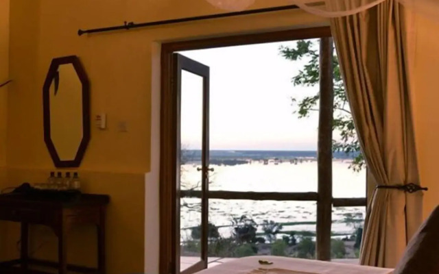 Muchenje Safari Lodge