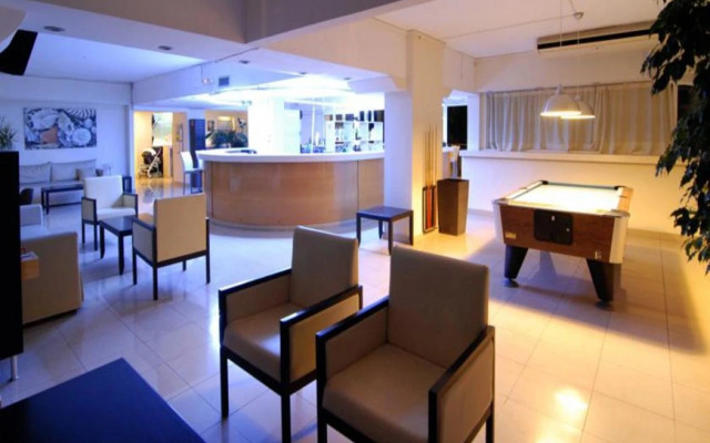 Michel Apartments