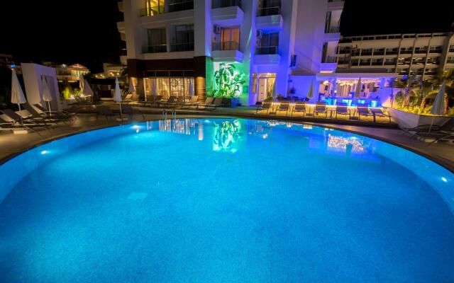 Munamar Beach Residence