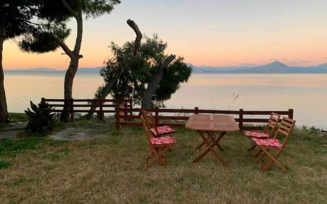 Anemomylos apartment by the sea