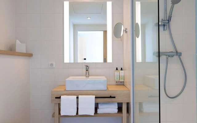 Hampton By Hilton Tours Centre