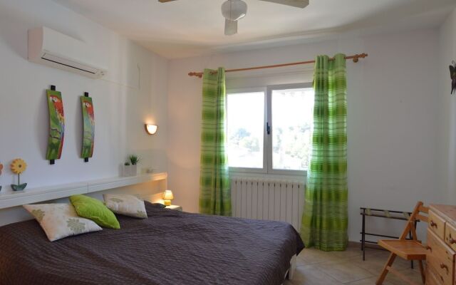 Spacious Villa in El Baladrar with Swimming Pool