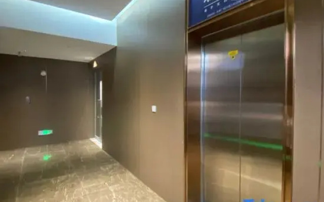 Tuju Hotel (Huangpu Hegui Square Branch)