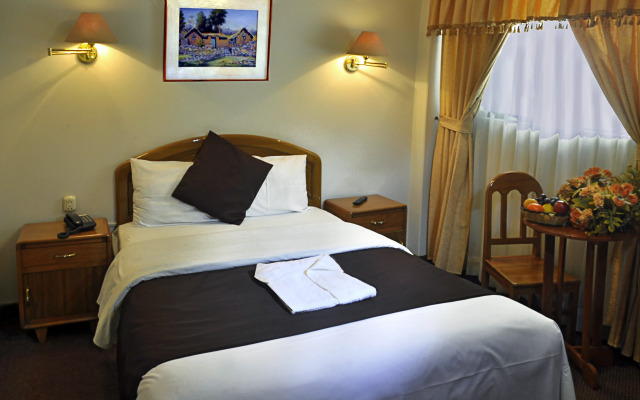 Hotel Balsa Inn