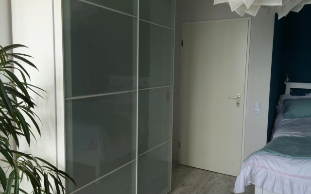 havenBlicke - großzügige Terrasse mit Blick auf die Weser