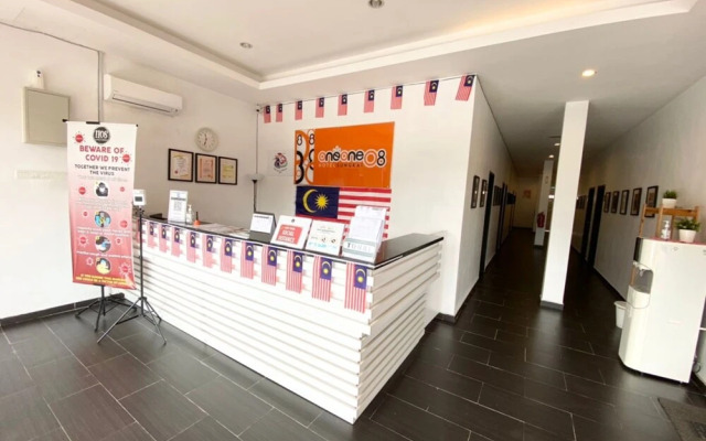 One One 08 Hotel Sungkai