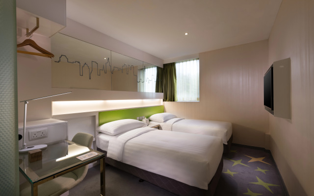 Dorsett Tsuen Wan, Hong Kong