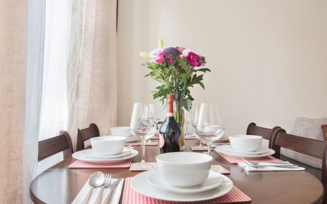 Canonmills Apartment