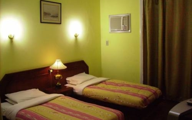 Select Hostel