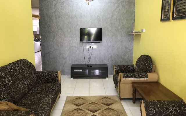 Aushaf Homestay Changlun