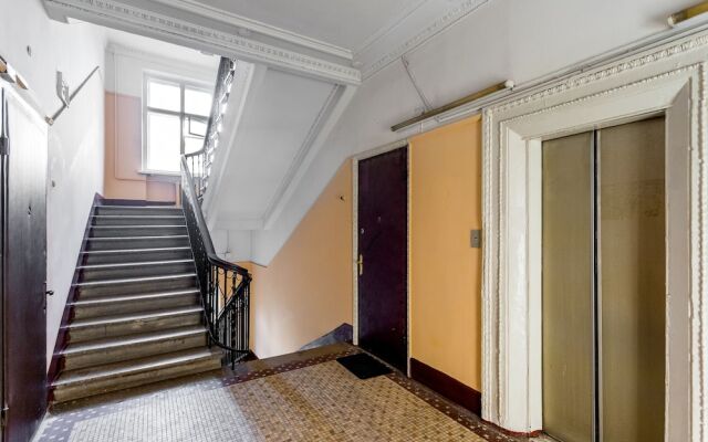 Апартаменты на Кутузовском пр-те, 26