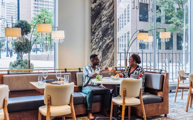 The Candler Hotel Atlanta, Curio Collection by Hilton