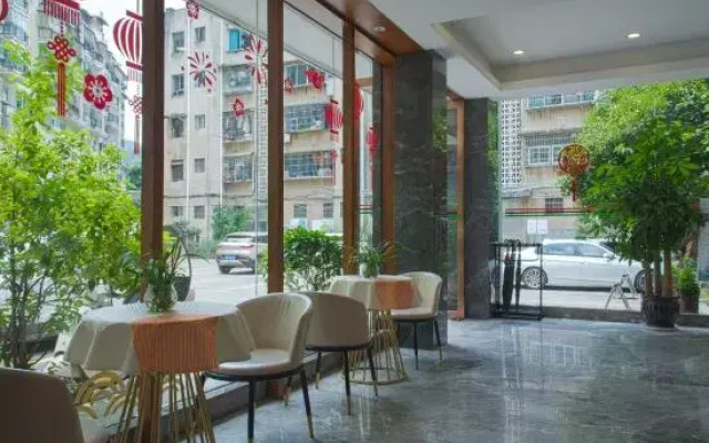 Kaili Xinshishang Hotel (Wanda Plaza)