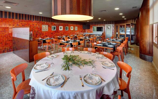 Hotel Rey Sancho Ramirez