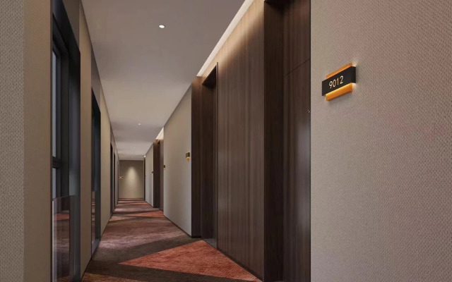 UrCove by Hyatt Ningbo International Exhibition Center