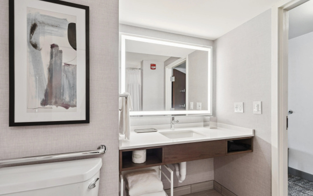 Crowne Plaza Lansing by IHG