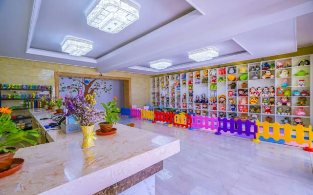 Yinyun Parent-Child Theme Inn Shandianhu