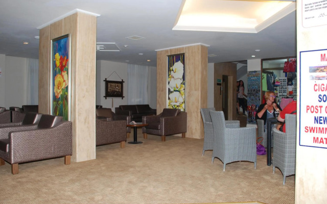 Marbel Hotel by Palm Wings