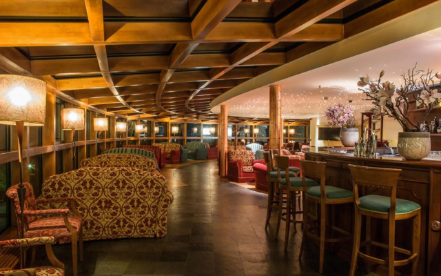 Lux Garden Hotel