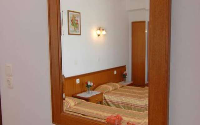 Beach Lovers Courtyard View Studio For Two