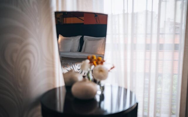 Townhouse27 Hotel