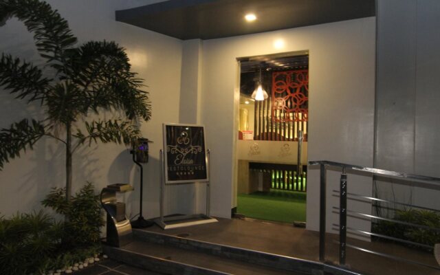 Eloisa Royal Suites
