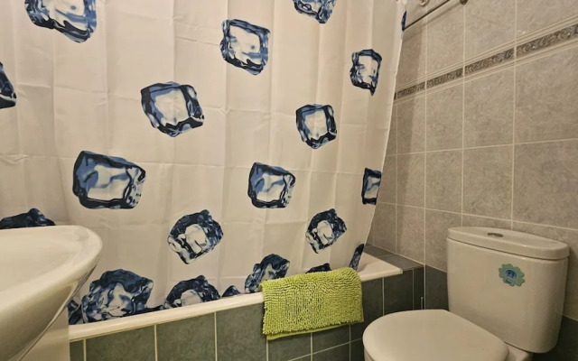 27 NIC - Stay Alex s House