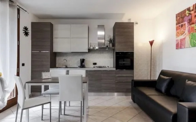 Suitelowcost - Limbiate