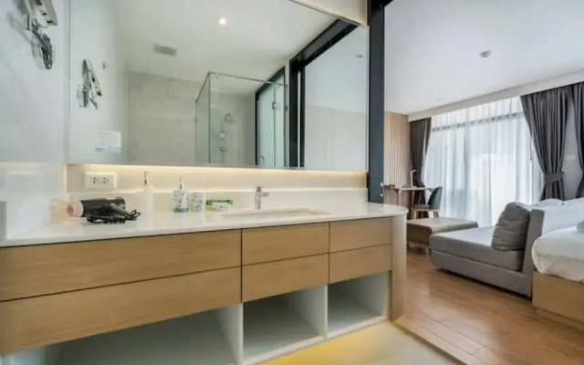Wyndham 1221 Naiton Beach Studio Forrest View